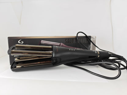 GA.MA Salon Silk Waves Placă de Ondulat cu Plăci Ceramice, Temperatură Reglabilă 160–220°C, Pentru Onduleuri Moi, Strălucitoare și Coafuri cu Volum RESIGILAT